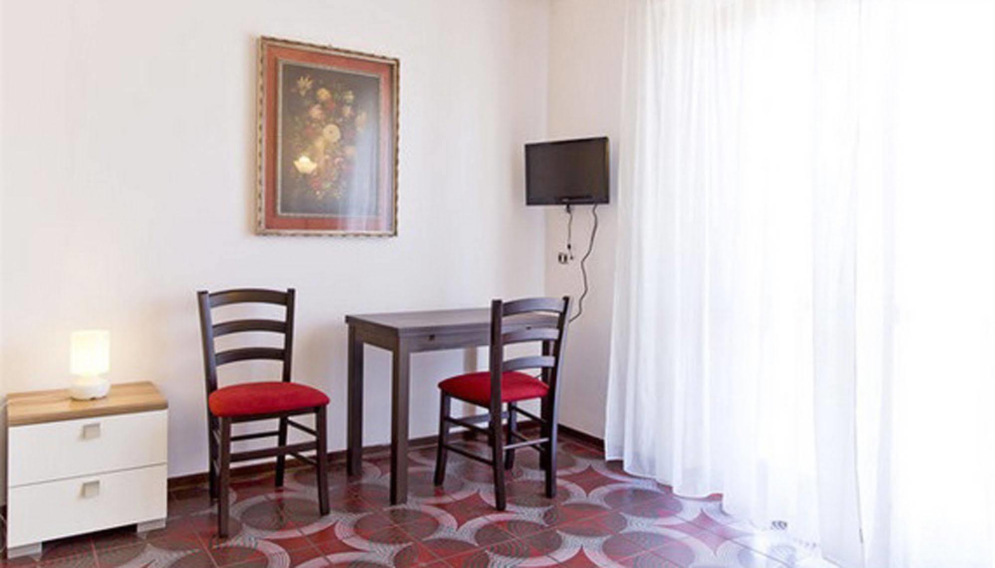 Residenza Paola Hotell Palermo Exteriör bild